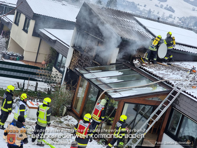 20220124 Wohnhausbrand in Berndorf - 3 Feuerwehren standen im Löscheinsatz   Foto: Stefan Schneider BFK Baden