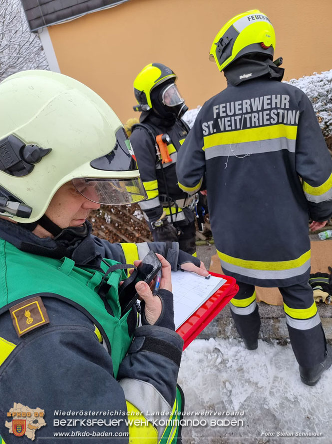 20220124 Wohnhausbrand in Berndorf - 3 Feuerwehren standen im Löscheinsatz   Foto: Stefan Schneider BFK Baden