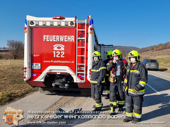 20220214 Kleintransporter prallt trotz Höhenbegrenzungseinrichtung gegen Unterführung  Foto: Stefan Schneider BFKDO BADEN