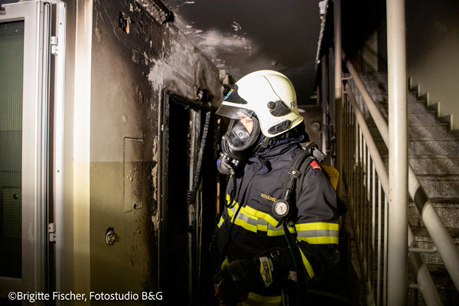 20220219 Brand in einer Wohnhausanlage in Neuhaus a.d.Triesting  Foto: Brigitte Fischer Fotosstudio B&G