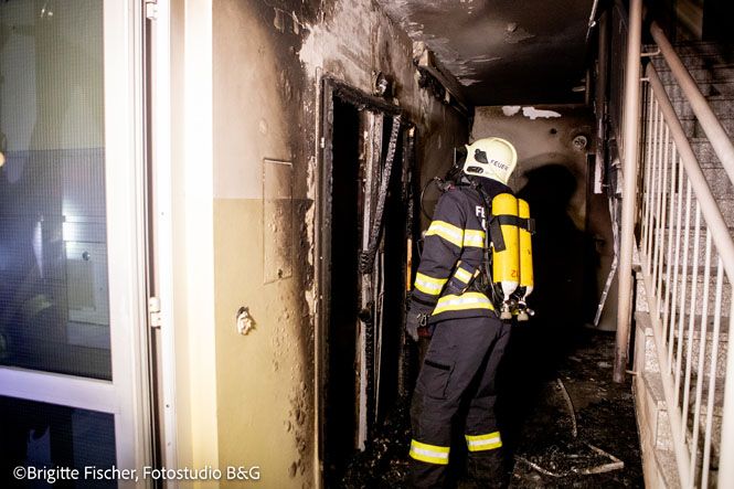 20220219 Brand in einer Wohnhausanlage in Neuhaus a.d.Triesting  Foto: Brigitte Fischer Fotosstudio B&G