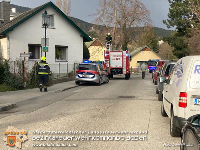 20220304 Brand auf einem Grundstück in Baden Ortsteil Weikersdorf Foto: Dominik Judt 20220304 Brand auf einem Grundstück in Baden Ortsteil Weikersdorf Foto: Dominik Judt