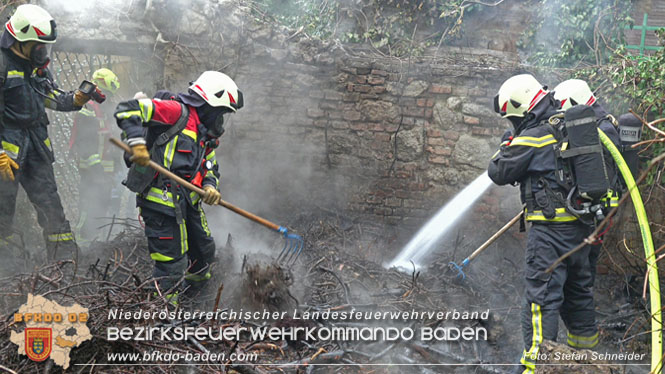 20220304 Brand auf einem Grundstück in Baden Ortsteil Weikersdorf Foto: Stefan Schneider 20220304 Brand auf einem Grundstück in Baden Ortsteil Weikersdorf Foto: Stefan Schneider