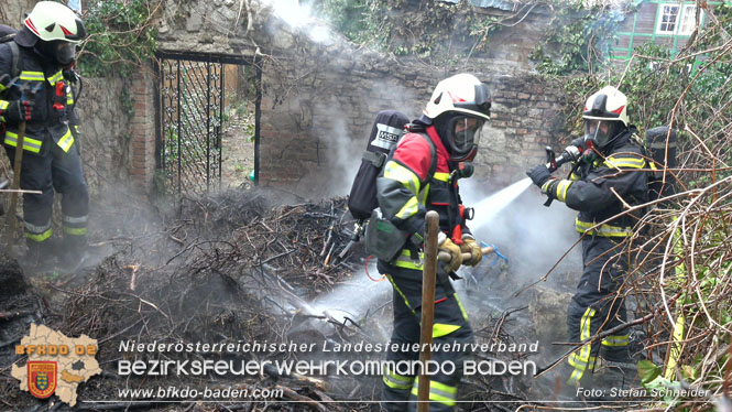 20220304 Brand auf einem Grundstück in Baden Ortsteil Weikersdorf Foto: Stefan Schneider 20220304 Brand auf einem Grundstück in Baden Ortsteil Weikersdorf Foto: Stefan Schneider