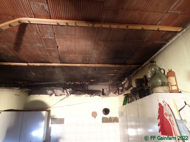 20220313 Brand in einem Wohnhaus in Gainfarn Foto: Freiwillige Feuerwehr Gainfarn 20220313 Brand in einem Wohnhaus in Gainfarn Foto: Freiwillige Feuerwehr Gainfarn