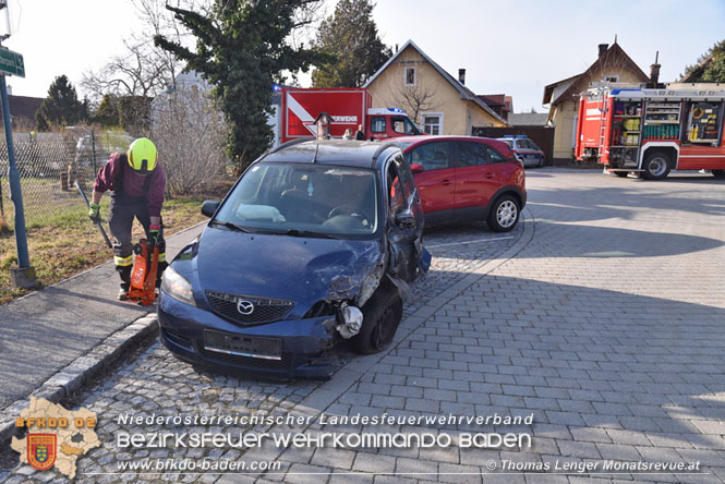 20220314 Verkehrsunfall im Ortsgbiet Tattendorf  Foto: Thomas Lenger Monatsrevue.at