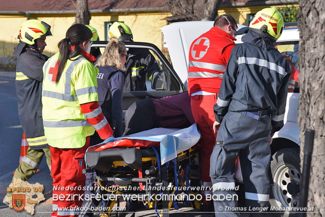20220314 Verkehrsunfall im Ortsgbiet Tattendorf  Foto: Thomas Lenger Monatsrevue.at