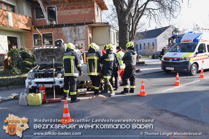 20220314 Verkehrsunfall im Ortsgbiet Tattendorf  Foto: Thomas Lenger Monatsrevue.at