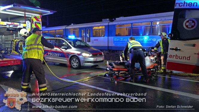 20220316 Verkehrsunfall auf der B17 in Möllersdorf Traiskirchen Foto: Stefan Schneider BFKDO BADEN 20220316 Verkehrsunfall auf der B17 in Möllersdorf Traiskirchen Foto: Stefan Schneider BFKDO BADEN