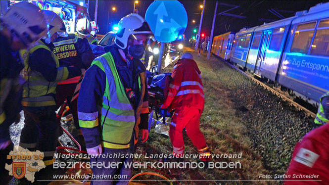 20220316 Verkehrsunfall auf der B17 in Möllersdorf Traiskirchen Foto: Stefan Schneider BFKDO BADEN 20220316 Verkehrsunfall auf der B17 in Möllersdorf Traiskirchen Foto: Stefan Schneider BFKDO BADEN