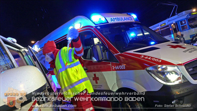 20220316 Verkehrsunfall auf der B17 in Möllersdorf Traiskirchen Foto: Stefan Schneider BFKDO BADEN 20220316 Verkehrsunfall auf der B17 in Möllersdorf Traiskirchen Foto: Stefan Schneider BFKDO BADEN
