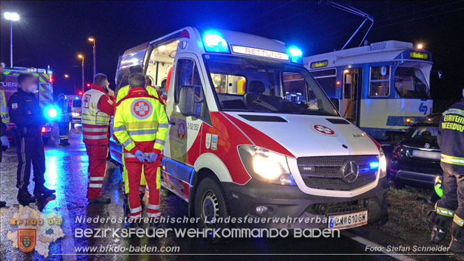 20220316 Verkehrsunfall auf der B17 in Möllersdorf Traiskirchen Foto: Stefan Schneider BFKDO BADEN 20220316 Verkehrsunfall auf der B17 in Möllersdorf Traiskirchen Foto: Stefan Schneider BFKDO BADEN