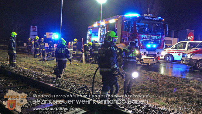 20220316 Verkehrsunfall auf der B17 in Möllersdorf Traiskirchen Foto: Stefan Schneider BFKDO BADEN 20220316 Verkehrsunfall auf der B17 in Möllersdorf Traiskirchen Foto: Stefan Schneider BFKDO BADEN