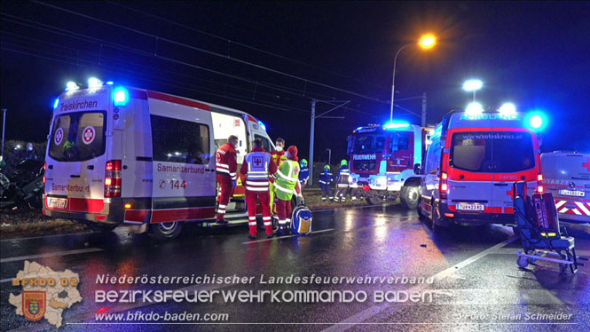 20220316 Verkehrsunfall auf der B17 in Möllersdorf Traiskirchen Foto: Stefan Schneider BFKDO BADEN 20220316 Verkehrsunfall auf der B17 in Möllersdorf Traiskirchen Foto: Stefan Schneider BFKDO BADEN