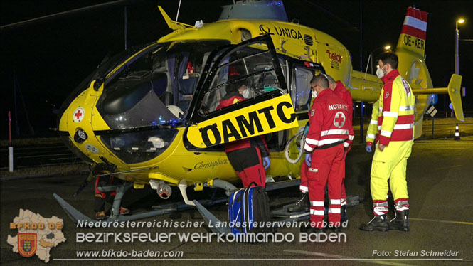 20220316 Verkehrsunfall auf der B17 in Möllersdorf Traiskirchen Foto: Stefan Schneider BFKDO BADEN 20220316 Verkehrsunfall auf der B17 in Möllersdorf Traiskirchen Foto: Stefan Schneider BFKDO BADEN