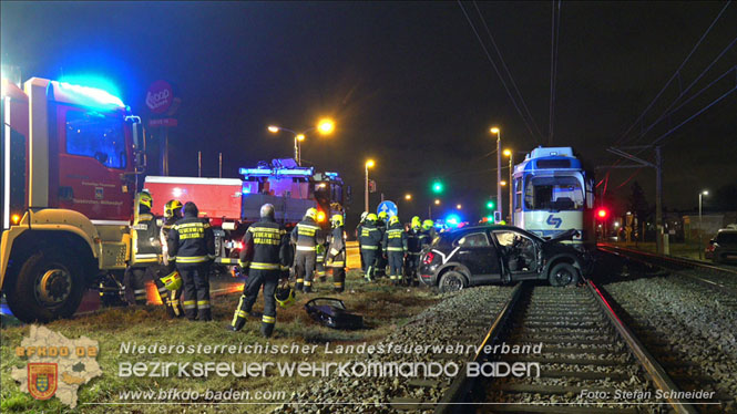 20220316 Verkehrsunfall auf der B17 in Möllersdorf Traiskirchen Foto: Stefan Schneider BFKDO BADEN 20220316 Verkehrsunfall auf der B17 in Möllersdorf Traiskirchen Foto: Stefan Schneider BFKDO BADEN