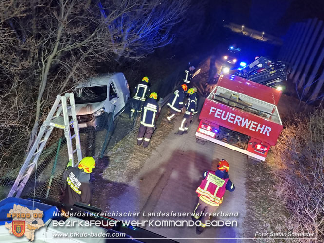 20220317 Fahrzeugebergung in Oeynhausen-Tribuswinkel Foto: Stefan Schneider 20220317 Fahrzeugebergung in Oeynhausen-Tribuswinkel Foto: Stefan Schneider
