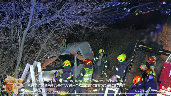 20220317 Fahrzeugebergung in Oeynhausen-Tribuswinkel Foto: Stefan Schneider 20220317 Fahrzeugebergung in Oeynhausen-Tribuswinkel Foto: Stefan Schneider