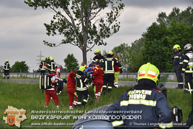 20220507 Verkehrsunfall mit eingeklemmter Person auf der LB16 Foto: Thomas Lenger Monatsrevue.at 20220507 Verkehrsunfall mit eingeklemmter Person auf der LB16 Foto: Thomas Lenger Monatsrevue.at