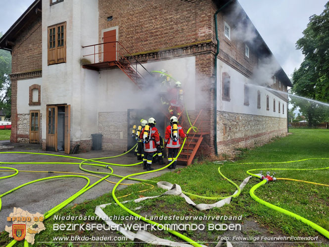 20220607 Brand in einem landwirtschaftlichen Gebäude in Landegg/Pottendorf 20220607 Brand in einem landwirtschaftlichen Gebäude in Landegg/Pottendorf