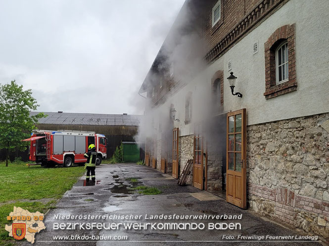 20220607 Brand in einem landwirtschaftlichen Gebäude in Landegg/Pottendorf 20220607 Brand in einem landwirtschaftlichen Gebäude in Landegg/Pottendorf
