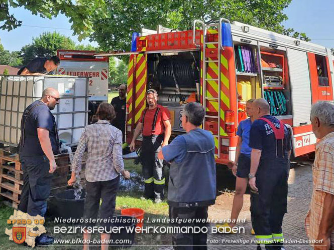 20220627 Feuerwehr versorgt zwei Reitställe und ein Biomasseheizkraftwerk nach Wasserrohrbruch Foto: Freiwillige Feuerwehr Baden-Leesdorf 20220627 Feuerwehr versorgt zwei Reitställe und ein Biomasseheizkraftwerk nach Wasserrohrbruch Foto: Freiwillige Feuerwehr Baden-Leesdorf