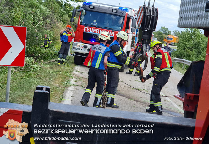 20220712 Folgenschwerer Verkehrsunfall auf der L157 Umfahrung Oeynhausen Foto: Stefan Schneider 20220712 Folgenschwerer Verkehrsunfall auf der L157 Umfahrung Oeynhausen Foto: Stefan Schneider