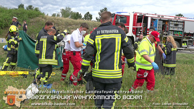 20220712 Folgenschwerer Verkehrsunfall auf der L157 Umfahrung Oeynhausen Foto: Stefan Schneider 20220712 Folgenschwerer Verkehrsunfall auf der L157 Umfahrung Oeynhausen Foto: Stefan Schneider