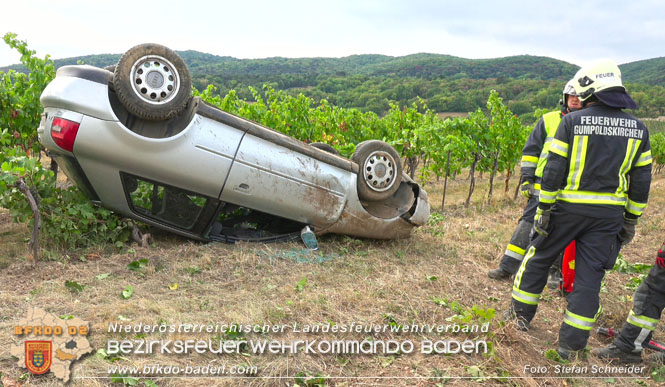 20220806 Alarmierte Menschrettung nach Verkehrsunfall auf der Weinbergstrasse L151 zwischen Gumpoldskirchen und Pfaffstätten   Foto: Stefan Schneider BFK BADEN