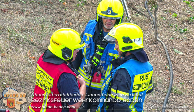 20220806 Alarmierte Menschrettung nach Verkehrsunfall auf der Weinbergstrasse L151 zwischen Gumpoldskirchen und Pfaffstätten   Foto: Stefan Schneider BFK BADEN