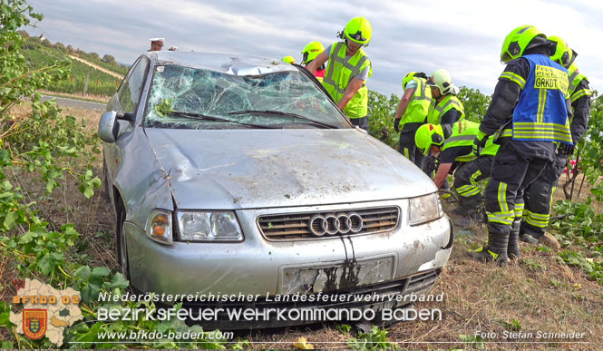 20220806 Alarmierte Menschrettung nach Verkehrsunfall auf der Weinbergstrasse L151 zwischen Gumpoldskirchen und Pfaffstätten   Foto: Stefan Schneider BFK BADEN
