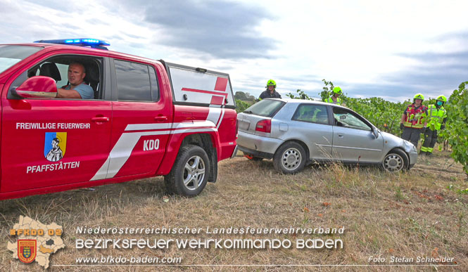 20220806 Alarmierte Menschrettung nach Verkehrsunfall auf der Weinbergstrasse L151 zwischen Gumpoldskirchen und Pfaffstätten   Foto: Stefan Schneider BFK BADEN