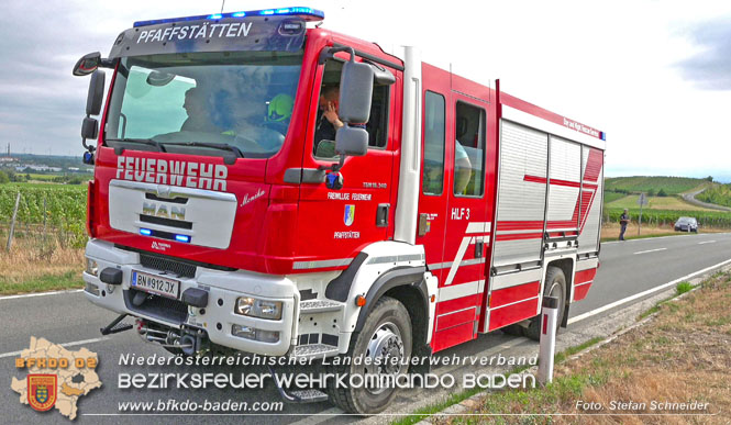 20220806 Alarmierte Menschrettung nach Verkehrsunfall auf der Weinbergstrasse L151 zwischen Gumpoldskirchen und Pfaffstätten   Foto: Stefan Schneider BFK BADEN