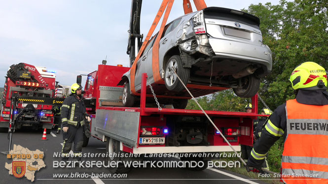 20220808 Verkehrsunfall auf der Abfahrtsrampe A2 Leobersdorf   Foto: Stefan Schneider BFKDO BADEN