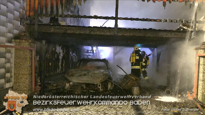 20220812 Großbrand mitten im Ortszentrum von Klausen-Leopoldsdorf   Foto: Stefan Schneider BFKDO BADEN