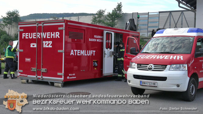 20220812 Großbrand mitten im Ortszentrum von Klausen-Leopoldsdorf   Foto: Stefan Schneider BFKDO BADEN