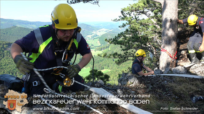 20220816 Waldbrand "Steinwand" Furth a.d.Triesting Foto: Stefan Schneider BFKDO BADEN 20220816 Waldbrand "Steinwand" Furth a.d.Triesting Foto: Stefan Schneider BFKDO BADEN