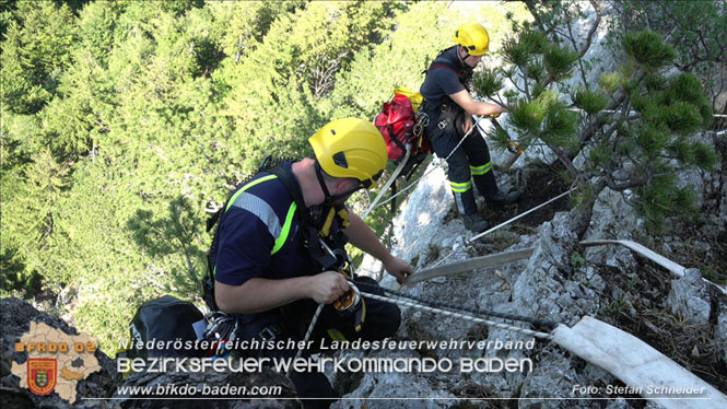 20220816 Waldbrand "Steinwand" Furth a.d.Triesting Foto: Stefan Schneider BFKDO BADEN 20220816 Waldbrand "Steinwand" Furth a.d.Triesting Foto: Stefan Schneider BFKDO BADEN