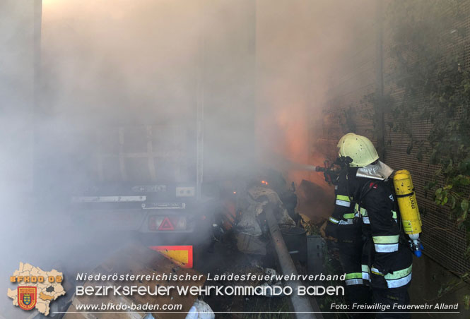 20220817 LKW Brand auf der A21 Höhe Klausen-Leopoldsdorf Foto: Joachim Zagler Freiwillige Feuerwehr Alland 20220817 LKW Brand auf der A21 Höhe Klausen-Leopoldsdorf Foto: Joachim Zagler Freiwillige Feuerwehr Alland