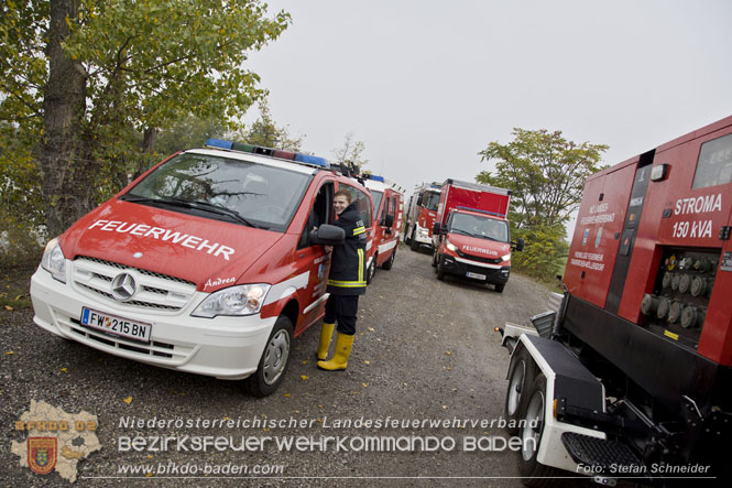 20221015 Fischbestand in Gefahr - Feuerwehr pumpt über 3 Millionen Liter Wasser Foto: Stefan Schneider BFKDO BADEN 20221015 Fischbestand in Gefahr - Feuerwehr pumpt über 3 Millionen Liter Wasser Foto: Stefan Schneider BFKDO BADEN