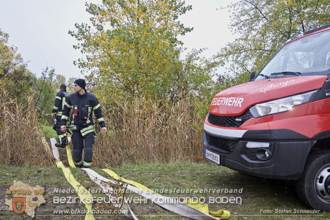 20221015 Fischbestand in Gefahr - Feuerwehr pumpt über 3 Millionen Liter Wasser Foto: Stefan Schneider BFKDO BADEN 20221015 Fischbestand in Gefahr - Feuerwehr pumpt über 3 Millionen Liter Wasser Foto: Stefan Schneider BFKDO BADEN