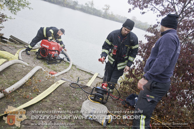 20221015 Fischbestand in Gefahr - Feuerwehr pumpt über 3 Millionen Liter Wasser Foto: Stefan Schneider BFKDO BADEN 20221015 Fischbestand in Gefahr - Feuerwehr pumpt über 3 Millionen Liter Wasser Foto: Stefan Schneider BFKDO BADEN
