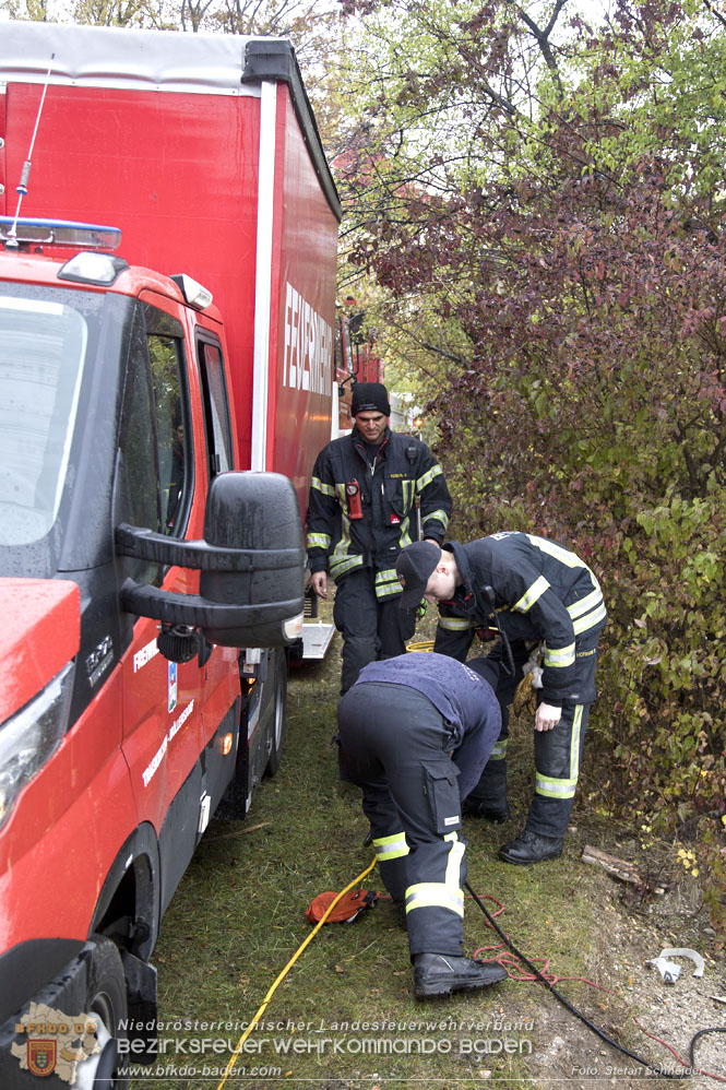 20221015 Fischbestand in Gefahr - Feuerwehr pumpt über 3 Millionen Liter Wasser Foto: Stefan Schneider BFKDO BADEN 20221015 Fischbestand in Gefahr - Feuerwehr pumpt über 3 Millionen Liter Wasser Foto: Stefan Schneider BFKDO BADEN