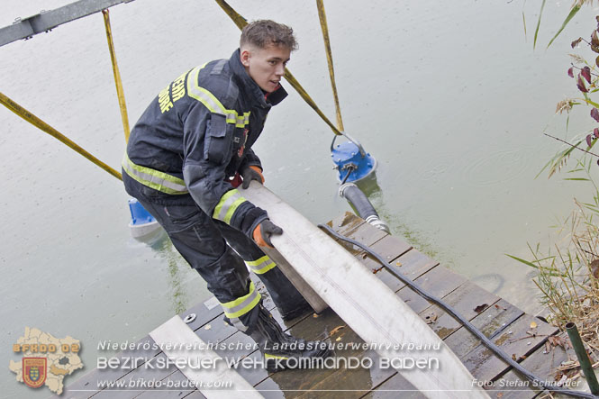 20221015 Fischbestand in Gefahr - Feuerwehr pumpt über 3 Millionen Liter Wasser Foto: Stefan Schneider BFKDO BADEN 20221015 Fischbestand in Gefahr - Feuerwehr pumpt über 3 Millionen Liter Wasser Foto: Stefan Schneider BFKDO BADEN