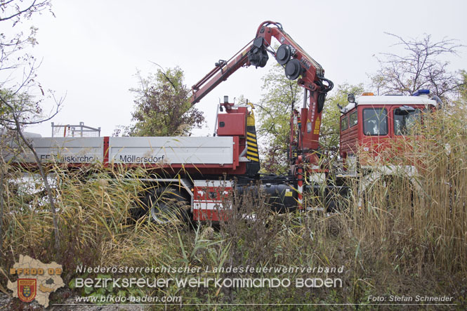 20221015 Fischbestand in Gefahr - Feuerwehr pumpt über 3 Millionen Liter Wasser Foto: Stefan Schneider BFKDO BADEN 20221015 Fischbestand in Gefahr - Feuerwehr pumpt über 3 Millionen Liter Wasser Foto: Stefan Schneider BFKDO BADEN