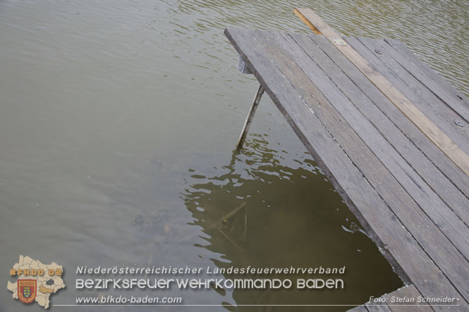 20221015 Fischbestand in Gefahr - Feuerwehr pumpt über 3 Millionen Liter Wasser Foto: Stefan Schneider BFKDO BADEN 20221015 Fischbestand in Gefahr - Feuerwehr pumpt über 3 Millionen Liter Wasser Foto: Stefan Schneider BFKDO BADEN