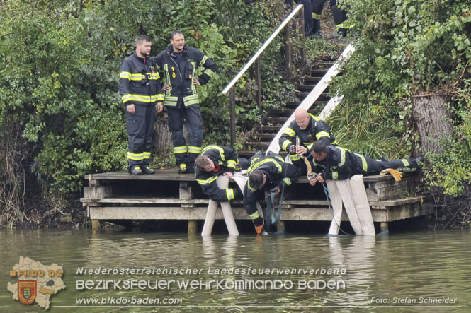 20221015 Fischbestand in Gefahr - Feuerwehr pumpt über 3 Millionen Liter Wasser Foto: Stefan Schneider BFKDO BADEN 20221015 Fischbestand in Gefahr - Feuerwehr pumpt über 3 Millionen Liter Wasser Foto: Stefan Schneider BFKDO BADEN