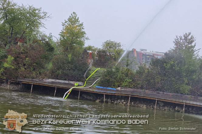 20221015 Fischbestand in Gefahr - Feuerwehr pumpt über 3 Millionen Liter Wasser Foto: Stefan Schneider BFKDO BADEN 20221015 Fischbestand in Gefahr - Feuerwehr pumpt über 3 Millionen Liter Wasser Foto: Stefan Schneider BFKDO BADEN