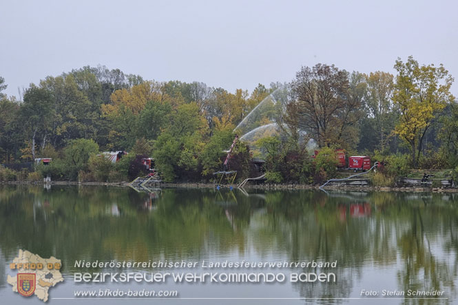 20221015 Fischbestand in Gefahr - Feuerwehr pumpt über 3 Millionen Liter Wasser Foto: Stefan Schneider BFKDO BADEN 20221015 Fischbestand in Gefahr - Feuerwehr pumpt über 3 Millionen Liter Wasser Foto: Stefan Schneider BFKDO BADEN