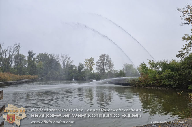 20221015 Fischbestand in Gefahr - Feuerwehr pumpt über 3 Millionen Liter Wasser Foto: Stefan Schneider BFKDO BADEN 20221015 Fischbestand in Gefahr - Feuerwehr pumpt über 3 Millionen Liter Wasser Foto: Stefan Schneider BFKDO BADEN